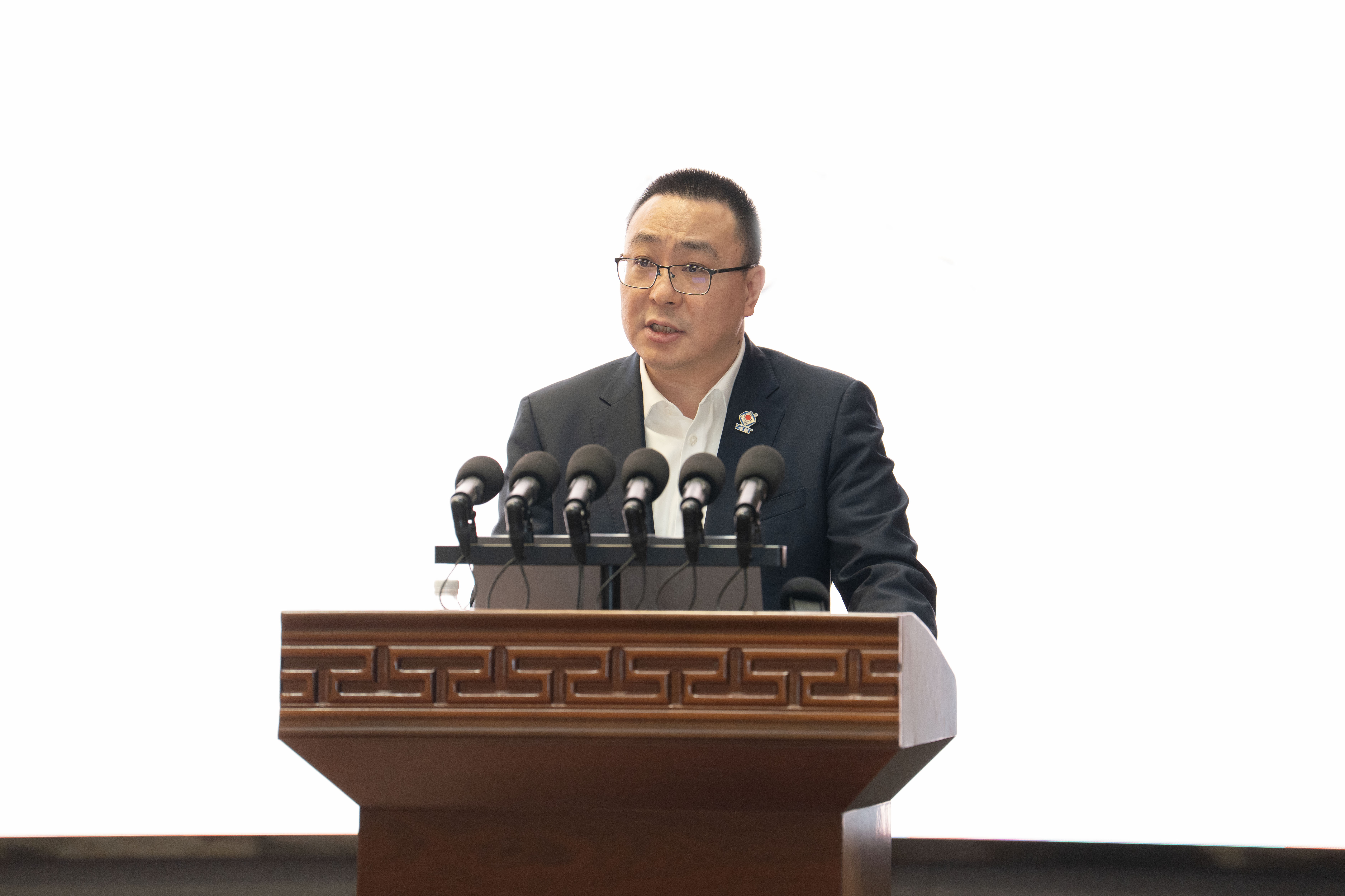 �й���������